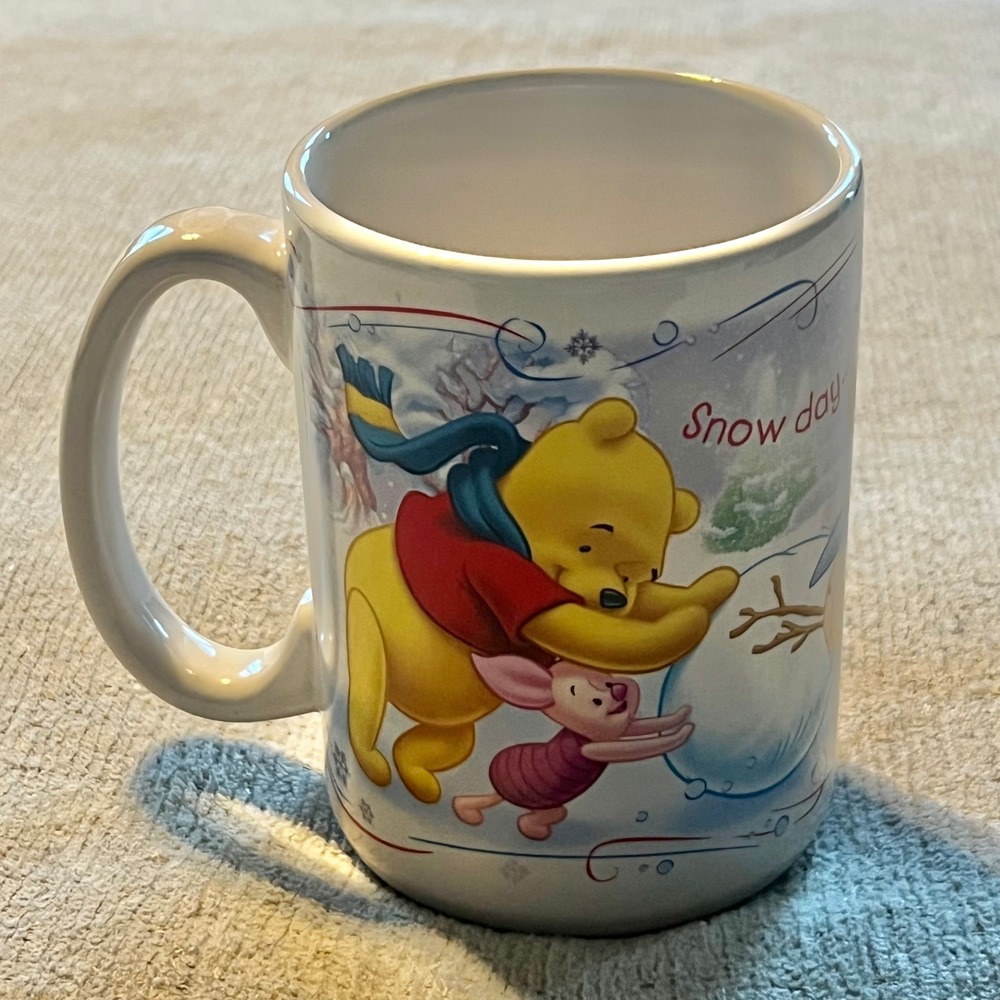 Disney Winnie the Pooh Snow Day Coffee Mug Houston Harvest Tigger Piglet Eeyore